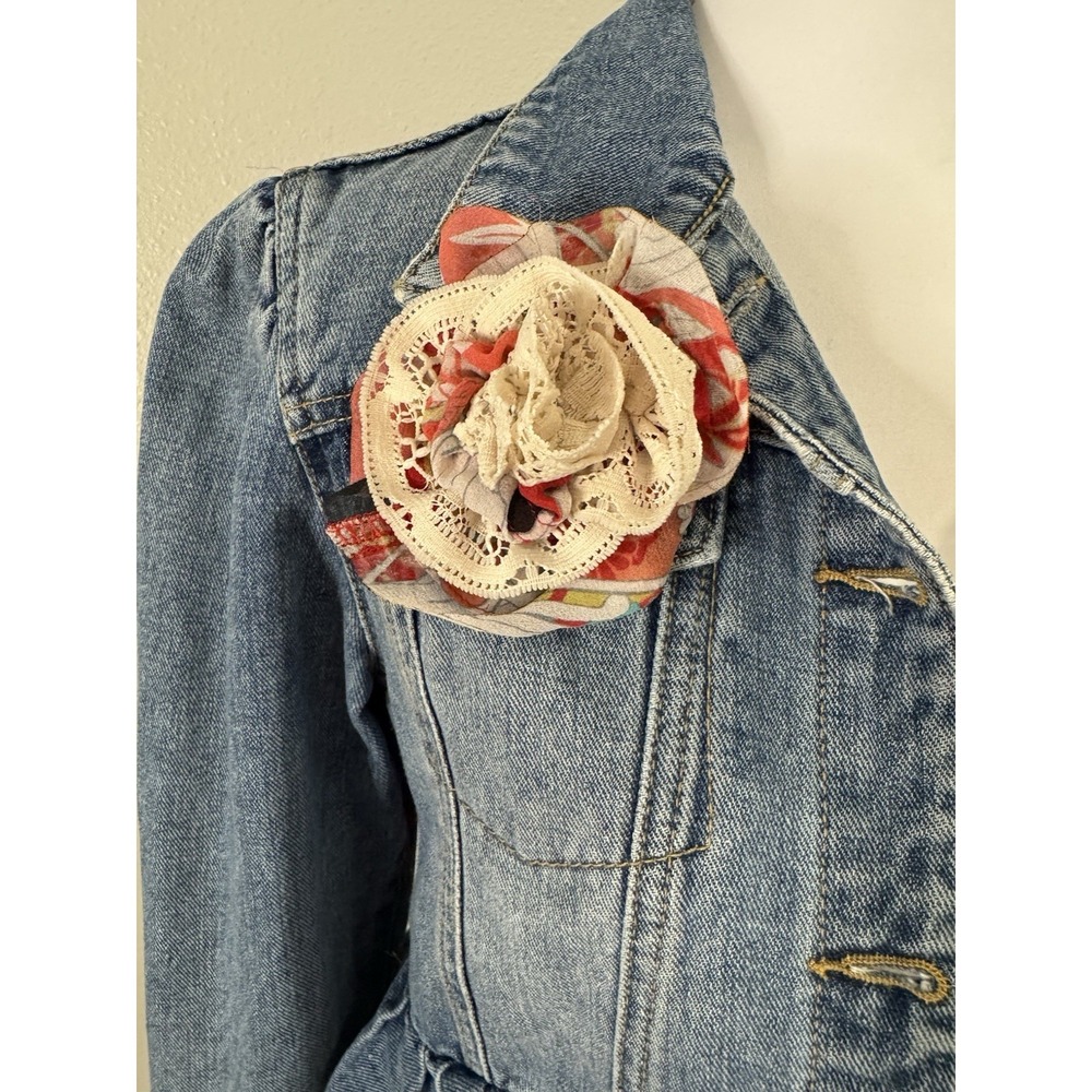 Upcycled Denim Jacket  Women - Picture 4 of 9